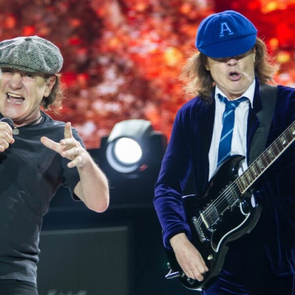 Un livre inspiré d’AC/DC pour apprendre l’ABC aux enfants