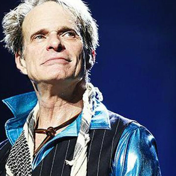 Le nombre d’os cassés de David Lee Roth au cours de sa carrière est révélé