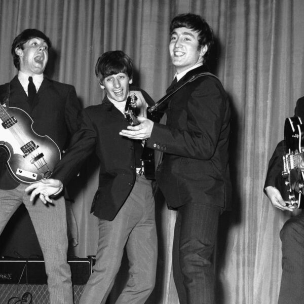 La chanson des Beatles qui a établi le record du monde de la plus grande avance de ventes pour un single