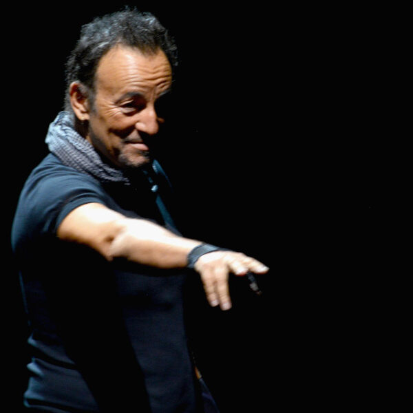 Bruce Springsteen publie un coffret de reprises soul intitulé « Only The Stong Survive ».