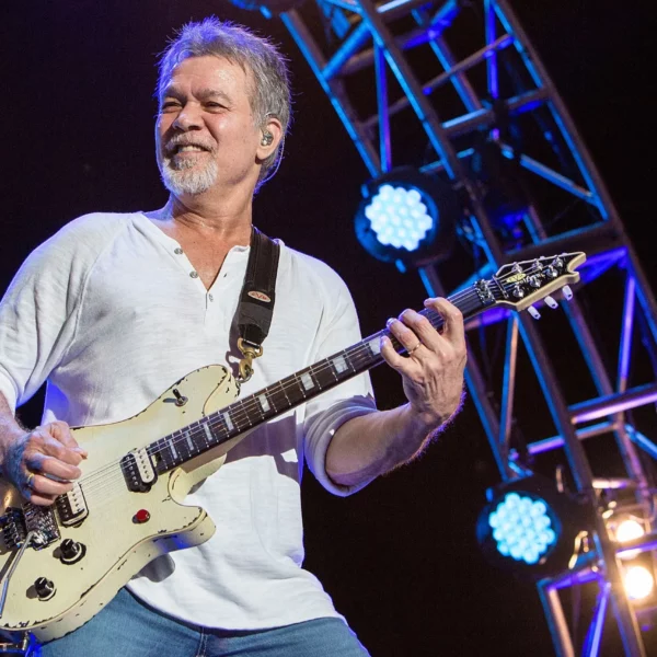 La réaction d’Eddie Van Halen lorsqu’il a été comparé à Roger Waters, se souvient Gary Cherone