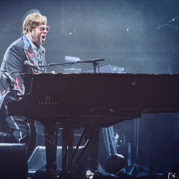 Elton John donnera son dernier concert au Royaume-Uni à Glastonbury