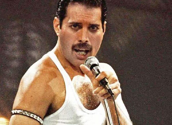 Pourquoi Freddie Mercury voulait être une rock star ?