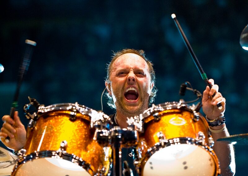 La batterie isolée du nouveau single de Lars Ulrich fait fureur sur Internet