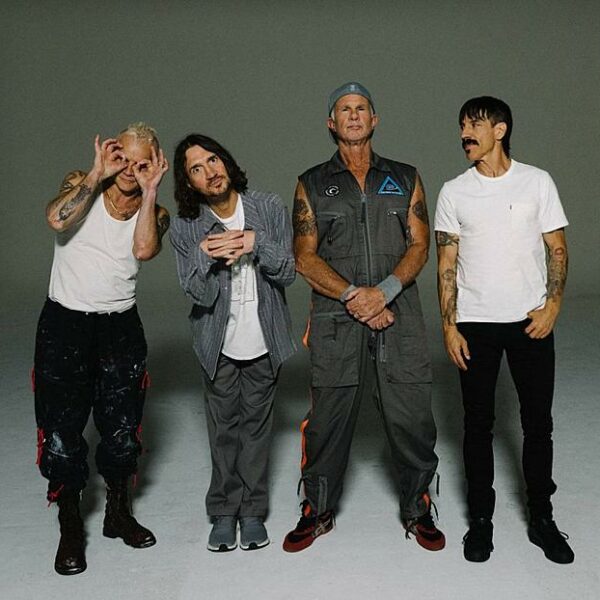 Les Red Hot Chili Peppers annoncent leur premier album avec John Frusciante depuis 16 ans