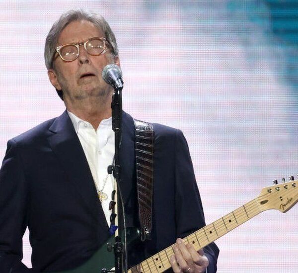 Eric Clapton annonce une tournée nord-américaine en 2023