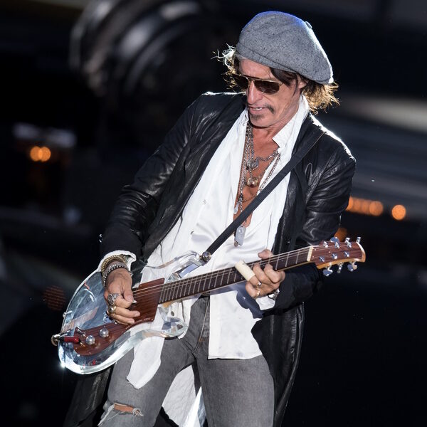 Joe Perry présente un album solo étoilé le mois prochain