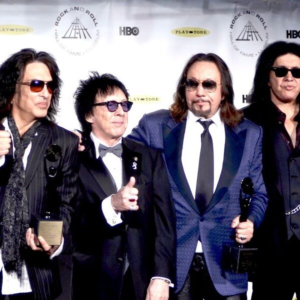 Ace Frehley dit que Paul Stanley de Kiss l’a maudit après avoir reçu un ultimatum