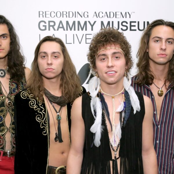 Greta Van Fleet sort un nouveau single « Meeting The Master » (en anglais)