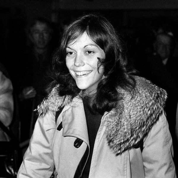 Écoutez la voix isolée de Karen Carpenter pour la reprise des Beatles « Ticket to Ride ».