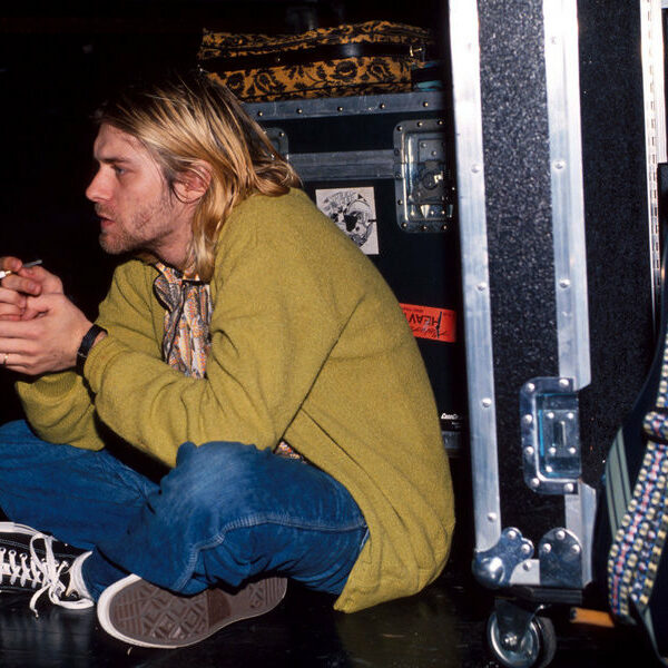 La guitare écrasée de Kurt Cobain vendue pour 595 000 dollars