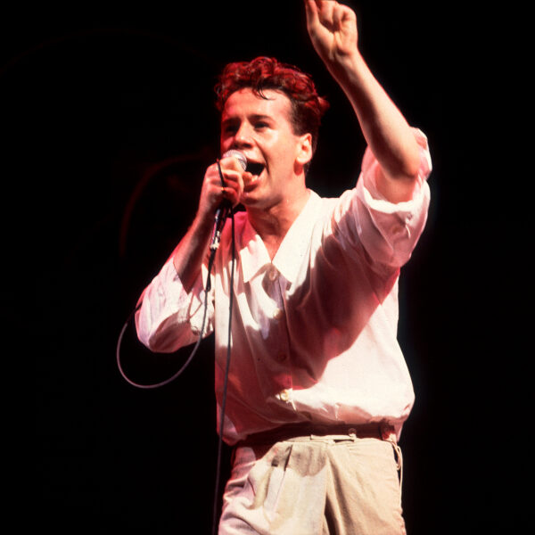 Flashback : Simple Minds a atteint la première place avec « Don’t You (Forget About Me) ».