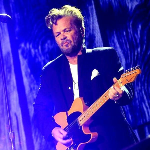John Mellencamp parle de Meg Ryan, de combat et de musculation