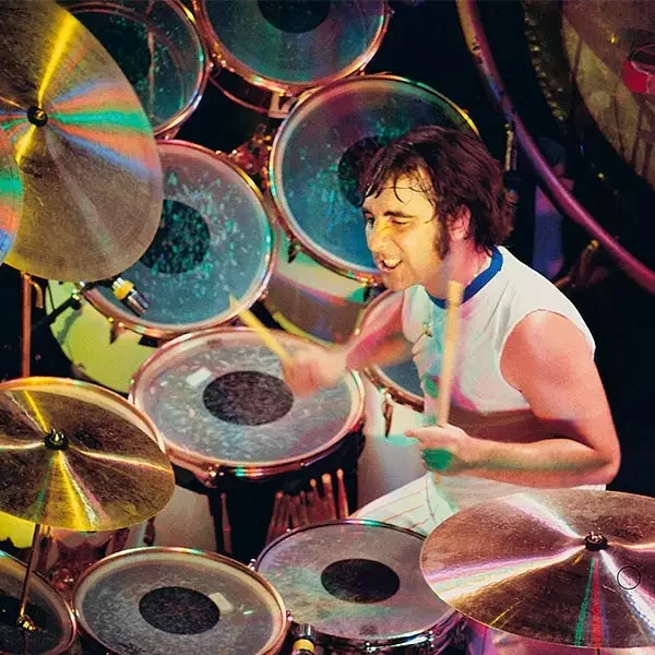 Les 2 batteurs que Keith Moon a cités parmi ses préférés