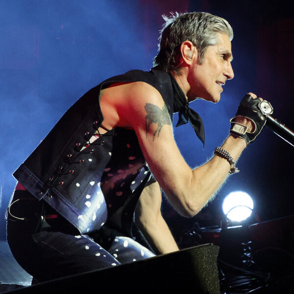 Perry Farrell promet de la nouvelle musique en 2023 de Jane’s Addiction et de Porno For Pyros