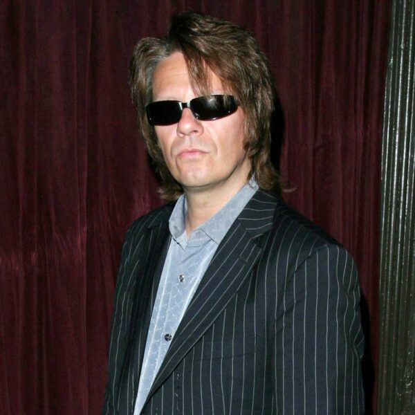 Le chanteur de Duran Duran, Andy Taylor, s’exprime sur sa lutte contre le cancer : « Une condamnation à mort