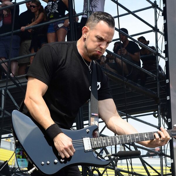 Mark Tremonti de Creed va sortir un album de Noël traditionnel
