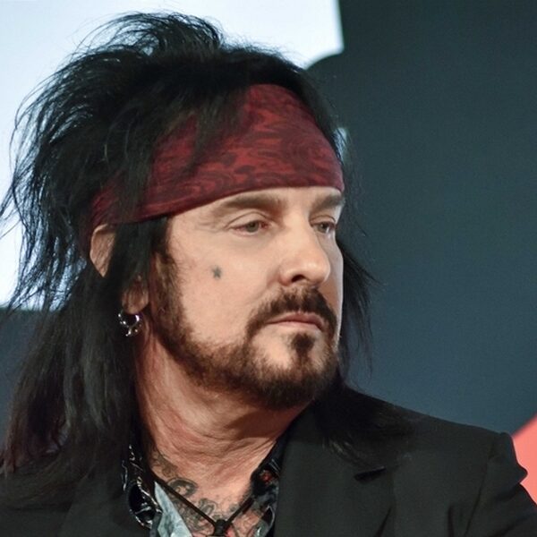 Nikki Sixx de Motley Crue fête ses 22 ans de sobriété