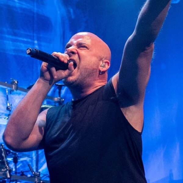 David Draiman répond aux inquiétudes des parents concernant la sécurité du groupe Disturbed