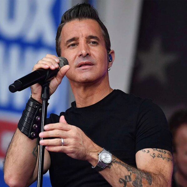 Le chanteur de Creed, Scott Stapp, se souvient du moment où il est revenu à lui après un accident auquel il n’aurait pas dû survivre.