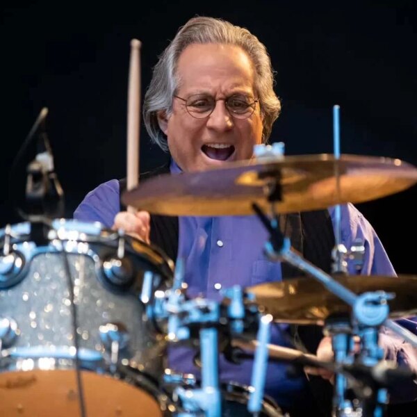 Le batteur de Bruce Springsteen, Max Weinberg, a perdu des milliers de dollars dans une escroquerie à la voiture.