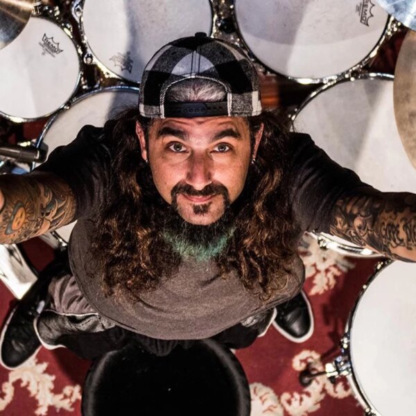 Mike Portnoy déclare que la nouvelle dynamique de Dream Theater est « incertaine ».