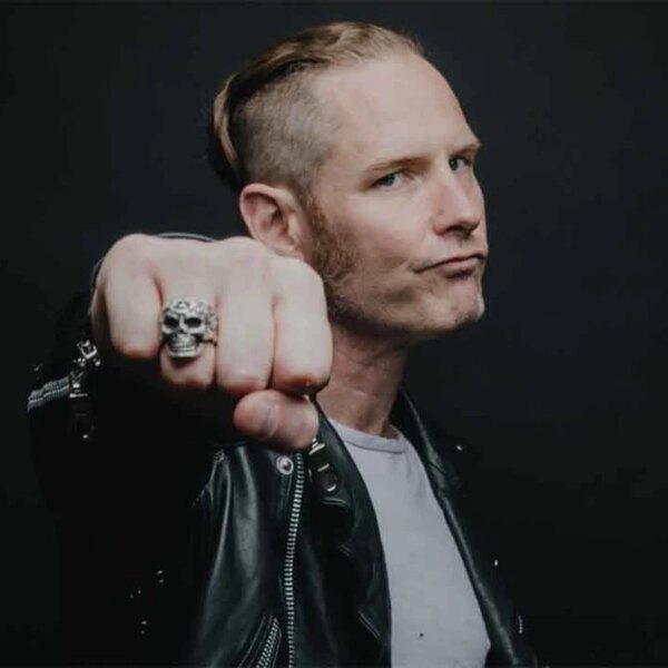 Corey Taylor de Slipknot explique comment il a obtenu un rôle « ridicule » dans « Sharknado : The 4th Awakens’